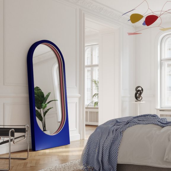 PLAYER MIRROR