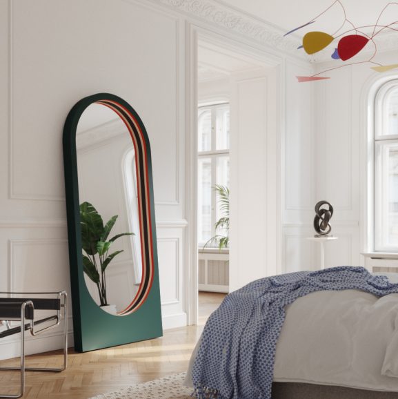 PLAYER MIRROR