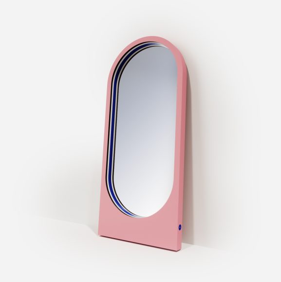 PLAYER MIRROR