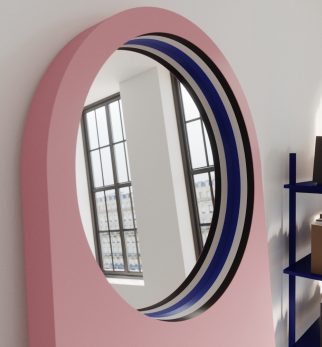 Lustro Cellist Pink Power – ciekawe stojące lustro do każdego wnętrza