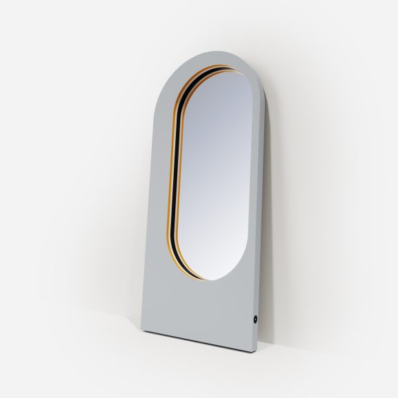 ARTIST MIRROR