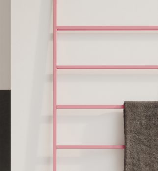Wieszak na ręczniki Hogai Spy Hanger Pink Power w modnym kolorze różowym.