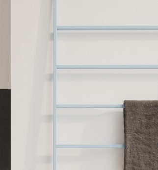 Wieszak na ręczniki Hogai Spy Hanger Baby Blue w kolorze jasnego błękitu.