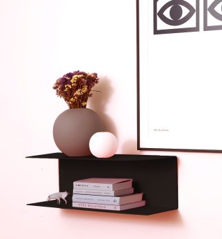 Designerska półka ścienna Miller w kolorze czarnym Black Night – polski design. Hogai premium.