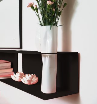 Zestaw designerskich półek metalowych Hogai – modele Miller i Smith w kolorze czarnym Black Night.