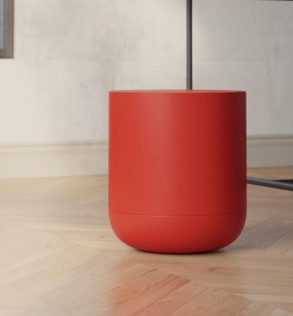 Minimalistyczny stołek Hogai Pianist Red Light w energetycznym i zdecydowanym odcieniu klasycznej czerwieni.