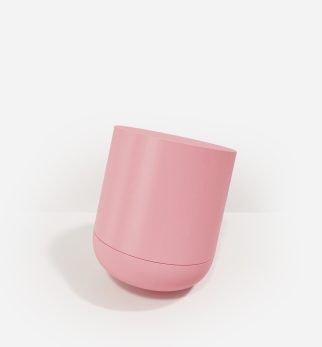 Minimalistyczny stołek Hogai Pianist Pink Power w subtelnym i radosnym odcieniu jasnego różu.