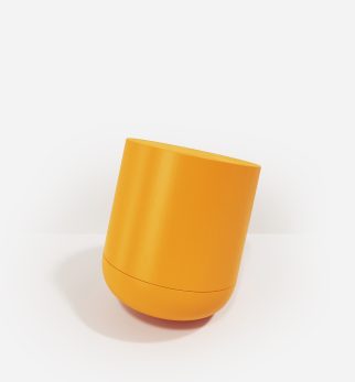 Minimalistyczny stołek Hogai Pianist Orange Joy w nasyconym i energetycznym odcieniu soczystego pomarańczu.