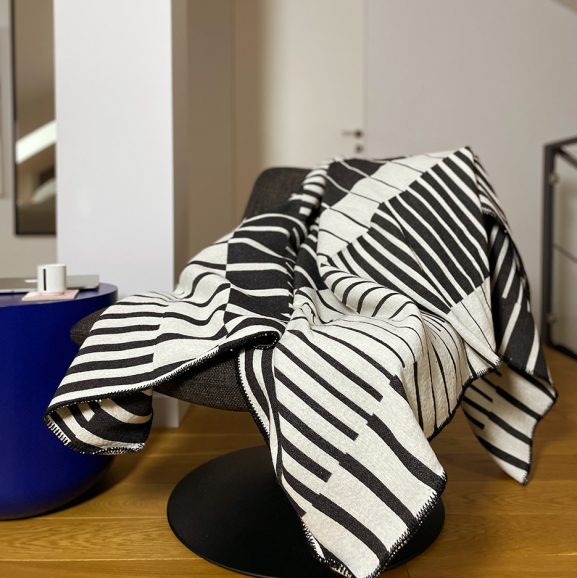 OP-ART BEDCOVER
