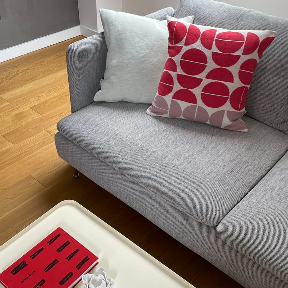 Bauhaus Cushion